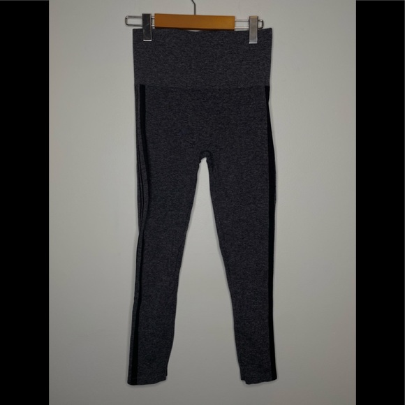 NWOT SPANX Red Hot Label Assets Seamless leggings - Picture 6 of 7